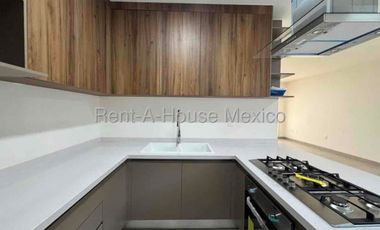 Renta de casa a estrenar 3 recámaras y Roof Garden, Misión Schoenstatt
