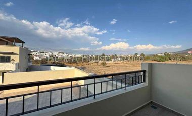 Renta de casa a estrenar 3 recámaras y Roof Garden, Misión Schoenstatt