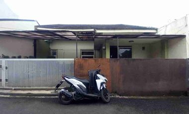 Di jual Rumah siap huni di jl Sangkuriang cimahi