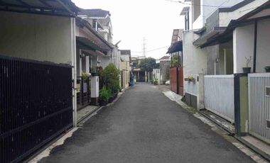 Di jual Rumah siap huni di jl Sangkuriang cimahi