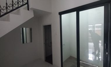 Jual Over Kredit 2LT dkt Alun alun GDC Depok 98JT di Qonita 41 Residence