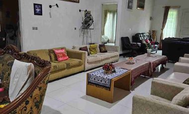 Jual Cepat Rumah Eksklusif Siap Huni Luas 490m² di Komplek Pertamina Jatiwaringin Pondok Gede