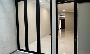 RUMAH BARU KEREN 2 LANTAI MINIMALIS MODERN TENGAH KOTA SIAP HUNI DI KEMBAR BANDUNG