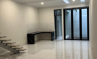 RUMAH BARU KEREN 2 LANTAI MINIMALIS MODERN TENGAH KOTA SIAP HUNI DI KEMBAR BANDUNG