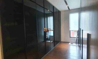 LEVEL LUXURY - BARU & MEWAH!
Rumah 3.5 Lantai Modern Luxury Contemporary - Super Langka di Puri Mansion, Jakarta Barat
Unit baru, luas besar, finishing premium, dan dilengkapi Private Pool. Cocok untuk keluarga yang mengutamakan kenyamanan, privasi, dan prestise