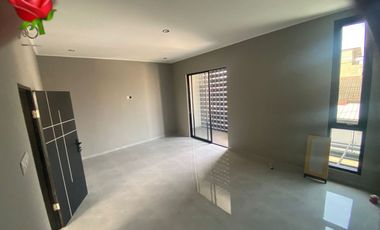 RUMAH BARU 2 LANTAI MINIMALIS MODERN NYAMAN SIAP HUNI DI TAMAN KOPO INDAH 2 TKI2 BANDUNG