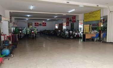 RUKO 2,5 LANTAI LOKASI RAMAI STRATEGIS COCOK SEGALA USAHA SIAP PAKAI DI MAINROAD PUNGKUR BANDUNG