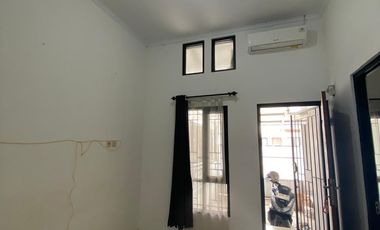 RUMAH BAGUS MINIMALIS NYAMAN TERAWAT SIAP HUNI DI KETAPANG REGENCY BANDUNG