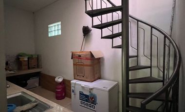 RUMAH KEREN MINIMALIS MODERN 2 LANTAI NYAMAN SIAP HUNI DI BATUNUNGGAL BANDUNG