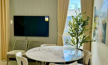 Beautiful and new 3BR Fully Furnished Penthouse in Acacia Estates