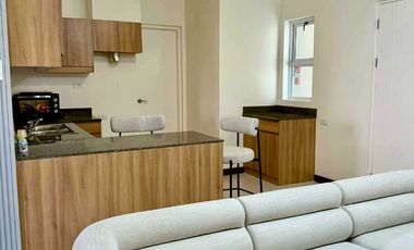 Beautiful and new 3BR Fully Furnished Penthouse in Acacia Estates