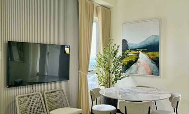 Beautiful and new 3BR Fully Furnished Penthouse in Acacia Estates