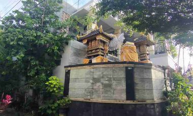 Rumah terawat lokasi premium tangkuban perahu bebas banjir SHM IMB Lengkap steategis