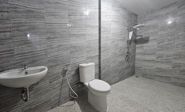 JUAL/SEWA RUMAH 2LANTAI DIAN ISTANA