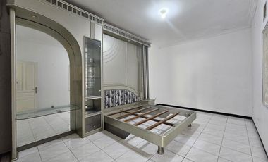 JUAL/SEWA RUMAH 2LANTAI DIAN ISTANA