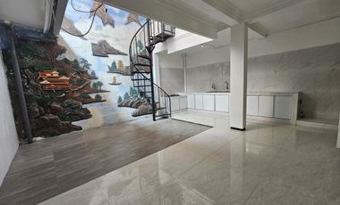 JUAL/SEWA RUMAH 2LANTAI DIAN ISTANA