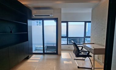 FORT PALM SPRING: Office Space for Rent, 39 sqm, Fitted, furnished, with private bathroom, P50,000/mo.