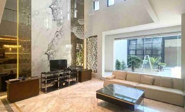 Langka Rumah Mewah furnish Graha Famili blok W