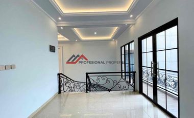 Brand New House Dalam Komplek Lingkungan Tenang