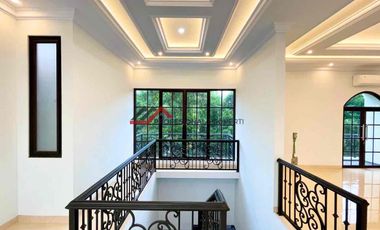 Brand New House Dalam Komplek Lingkungan Tenang