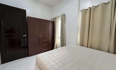 FOR RENT – FURNISHED 2-BEDROOM, 2-STOREY UNIT WITH POOL ACCESS