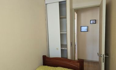 SE ARRIENDA DEPARTAMENTO AMOBLADO DE 3 DORMITORIOS 2 BAÑOS ,UY CENTRAL , EDIFICIO AMALFI.