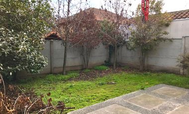 Se arrienda casa en Tejas del Boldo, 4 piezas 3 baños, Curicó