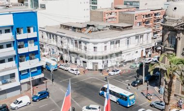 ARRIENDO | Local Comercial en Esquina Estratégica – Arturo Prat con Washington