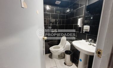 ARRIENDO | Local Comercial en Esquina Estratégica – Arturo Prat con Washington