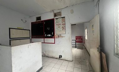 Spacious Old Commercial Warehouse Ruko – Pinggir Jalan, Dekat Puri CBD & PX Pavilion