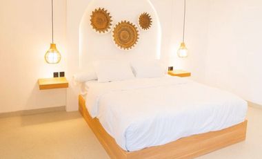 TROPICAL VILLA CEMAGI – WALKING DISTANCE TO MENGENING BEACH