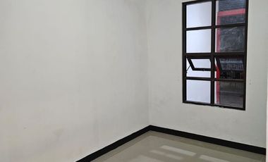 RUMAH BANGUNAN BARU 1,5 LANTAI MINIMALIS MODERN NYAMAN SIAP HUNI DI PANYILEUKAN BANDUNG