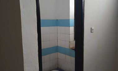 RUKO STRATEGIS 3 LANTAI LOKASI RAMAI COCOK UNTUK SEGALA USAHA SIAP PAKAI DI ASTANA ANYAR BANDUNG