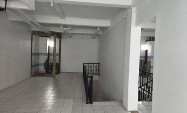 RUKO STRATEGIS 3 LANTAI LOKASI RAMAI COCOK UNTUK SEGALA USAHA SIAP PAKAI DI ASTANA ANYAR BANDUNG