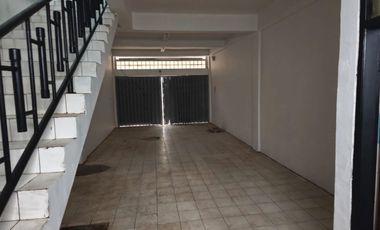 RUKO STRATEGIS 3 LANTAI LOKASI RAMAI COCOK UNTUK SEGALA USAHA SIAP PAKAI DI ASTANA ANYAR BANDUNG