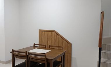 DISEWAKAN RUMAH 2 LANTAI SAVASA DI DELTAMAS CIKARANG PUSAT