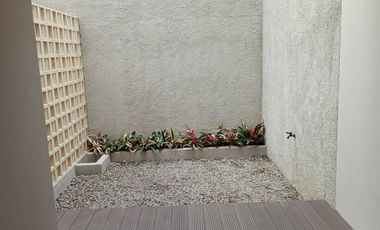 RUMAH BAGUS 2 LANTAI LINGKUNGAN ASRI NYAMAN SIAP HUNI DI ARCAMANIK BANDUNG