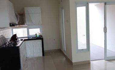 RUMAH BAGUS 2 LANTAI LINGKUNGAN ASRI NYAMAN SIAP HUNI DI ARCAMANIK BANDUNG