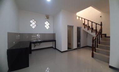 RUMAH MINIMALIS MODERN 2 LANTAI LINGKUNGAN NYAMAN SIAP HUNI DI TAMAN KOPO INDAH 2 TKI2 BANDUNG
