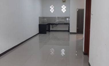 RUMAH MINIMALIS MODERN 2 LANTAI LINGKUNGAN NYAMAN SIAP HUNI DI TAMAN KOPO INDAH 2 TKI2 BANDUNG