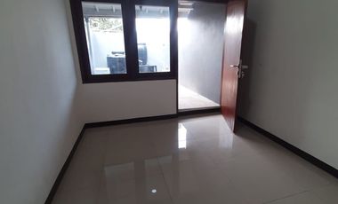 RUMAH MINIMALIS MODERN 2 LANTAI LINGKUNGAN NYAMAN SIAP HUNI DI TAMAN KOPO INDAH 2 TKI2 BANDUNG