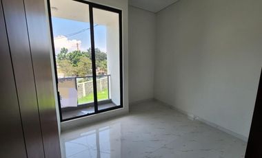 RUMAH IDAMAN 2 LANTAI MINIMALIS MODERN NYAMAN SIAP HUNI DI BATUNUNGGAL BANDUNG