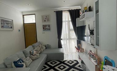 RUMAH BAGUS MURAH 2 LANTAI SEMI FURNISHED NYAMAN SIAP HUNI DI GEGER KALONG BANDUNG