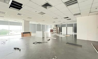 Office Space in West Jakarta Area at Menara Citicon  225 Sqm Bare Unit Strategic Location