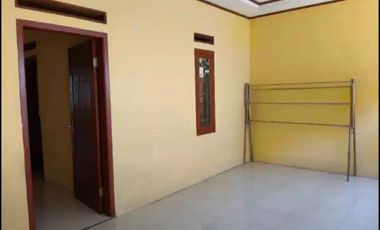 RUMAH MINIMALIS 2 LANTAI LINGKUNGAN NYAMAN STRATEGIS SIAP HUNI DI TUBAGUS ISMAIL BANDUNG