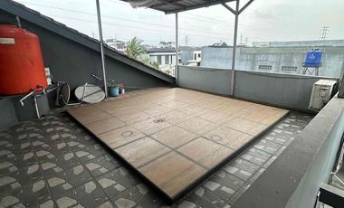 Jual Cepat Rumah Singgasana Pradana 2 lantai SHM siap huni