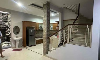 Jual Cepat Rumah Singgasana Pradana 2 lantai SHM siap huni