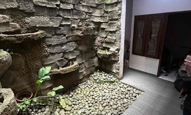 Jual Cepat Rumah Singgasana Pradana 2 lantai SHM siap huni