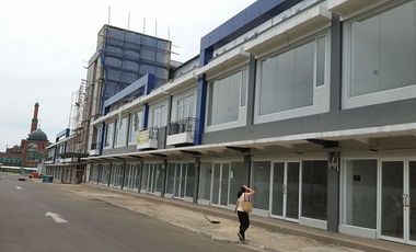 TURUN Harga, jual murah / disewakan Ruko/kantor siap pakai di Groserindo/Transmart Kalimalang