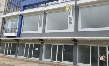 TURUN Harga, jual murah / disewakan Ruko/kantor siap pakai di Groserindo/Transmart Kalimalang